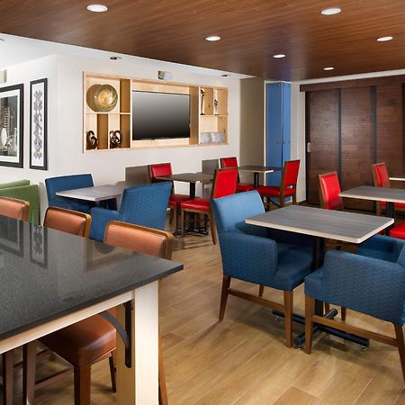 Holiday Inn Express & Suites San Antonio - Downtown Market Area By Ihg Extérieur photo