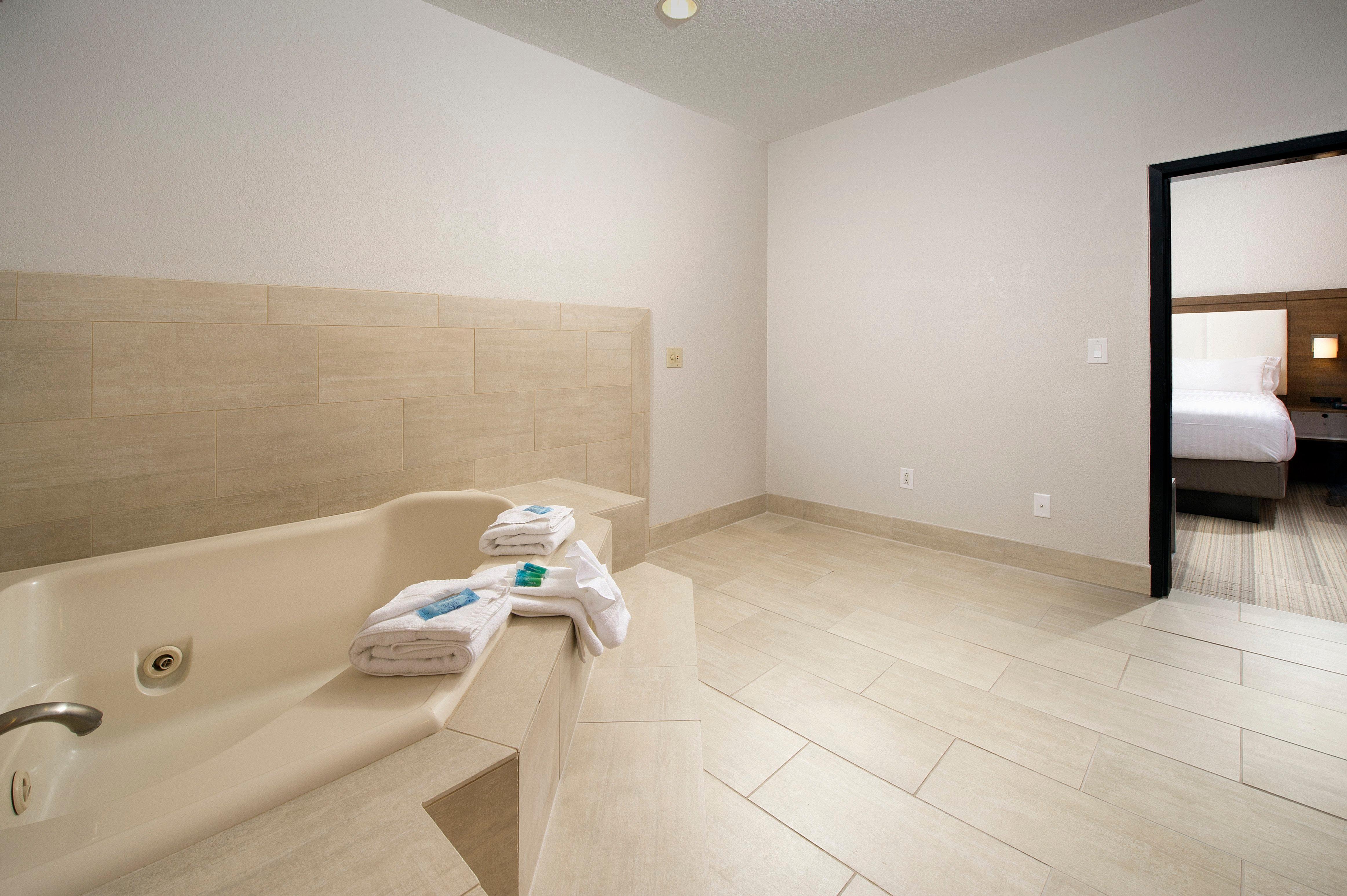 Holiday Inn Express & Suites San Antonio - Downtown Market Area By Ihg Extérieur photo