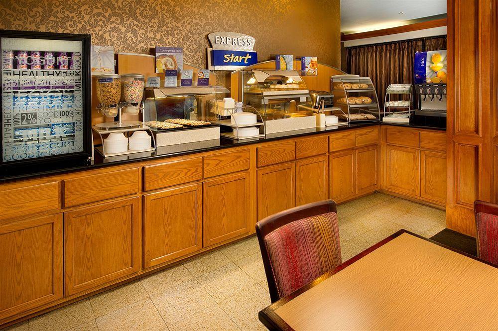 Holiday Inn Express & Suites San Antonio - Downtown Market Area By Ihg Extérieur photo